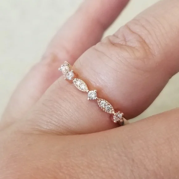 18k Stack Band - Picture 9 of 9